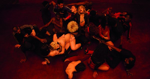 Χορός μέχρι θανάτου και ομαδικά freak out στο «Climax» του Γκασπάρ Νοέ