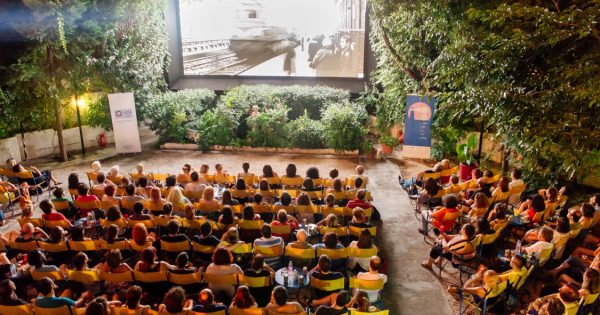 Το 8ο Athens Open Air Film Festival ταξίδεψε με το «Βαγόνι Δολοφόνων» του Κώστα Γαβρά [photos]