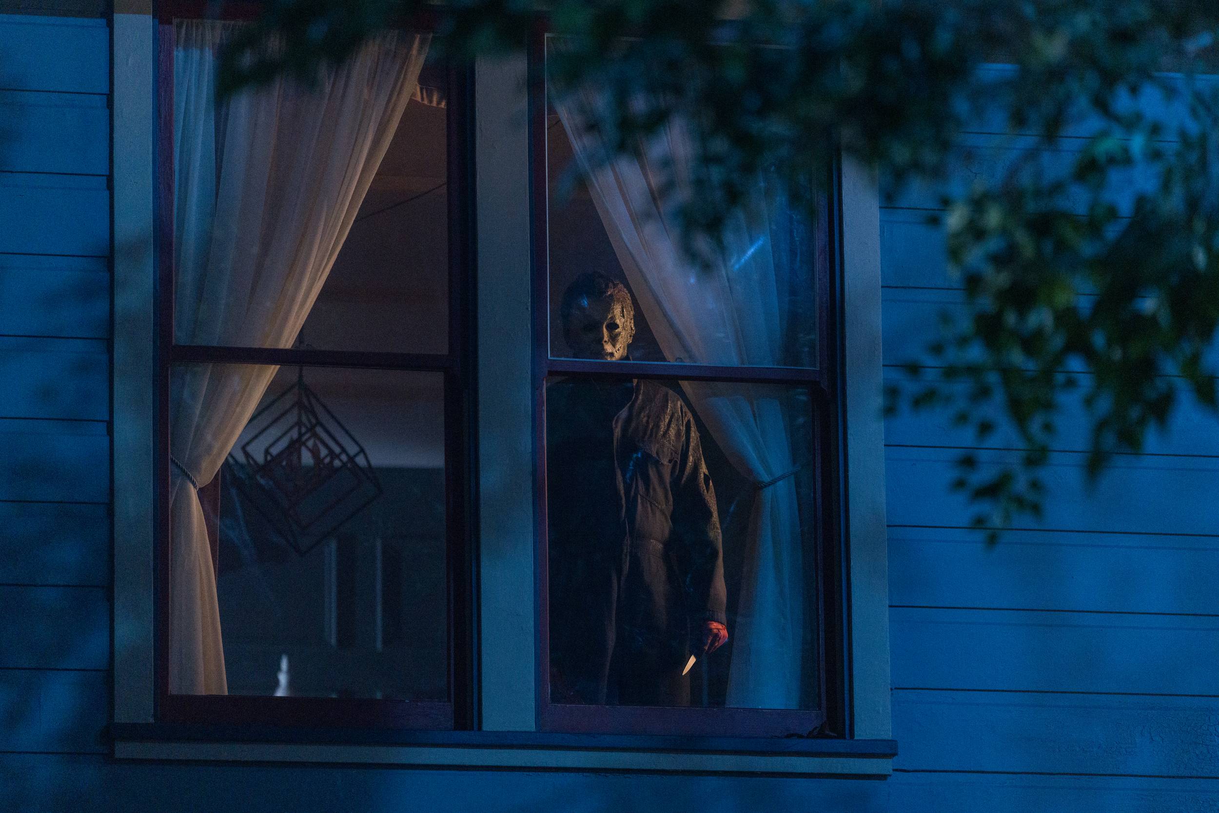 halloween-kills-2021-42_1581_107754018