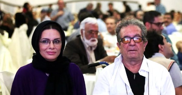 Άγρια δολοφονημένοι βρέθηκαν ο Ιρανός δημιουργός, Νταριούς
Μερτζουί και η σύζυγός του