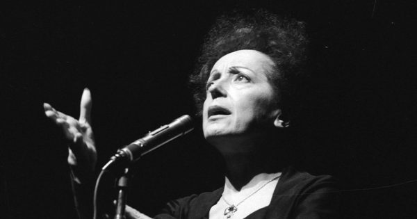 ΑΙ βουλαί του Χόλιγουντ: Biopic Τεχνητής Νοημοσύνης για την
Εντίτ Πιαφ από την Warner Bros.