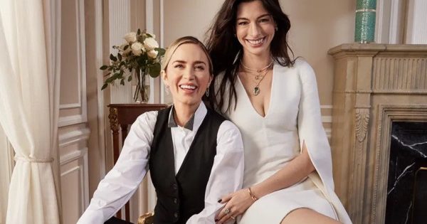 Variety ημέρας: Έμιλι Μπλαντ και Αν Χάθαγουεϊ έχουν πολλά να
πουν και περισσότερα να θυμηθούν