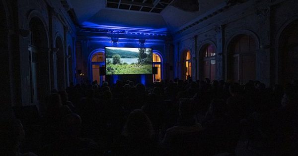 Η συνταρακτική «Ζώνη Ενδιαφέροντος» σε μια αξέχαστη Νύχτα
Πρεμιέρας στο Ξενοδοχείο Μπάγκειον