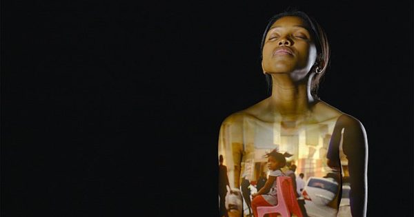 Εισβολή στις αίθουσες: Εκρηκτικό, ροζ τριήμερο Barbenheimer για τα βιβλία των ρεκόρ στις ΗΠΑ