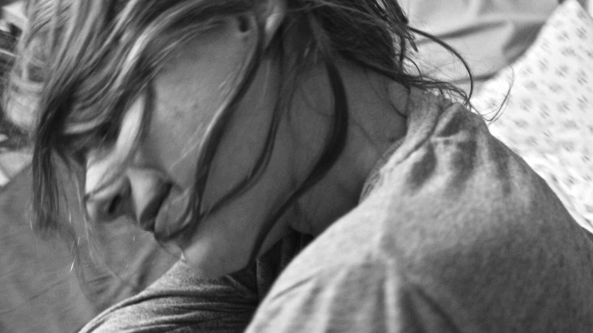 «Η τέχνη κάνει άλλη δουλειά. Φωτίζει τα κρυμμένα». Η Ελισάβετ Χρονοπούλου μιλά στο cinemag.gr για την «Μικρή Άρκτο»