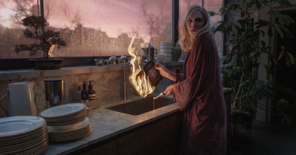 Kριτική «Disclaimer»: Ο Αλφόνσο Κουαρόν υπογράφει ένα ντικενσιανό μελόδραμα για τους καιρούς μας