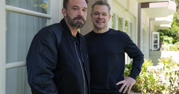 «RIP»: Ματ Ντέιμον και Μπεν Άφλεκ στο… μακάβρια τιτλοφορημένο νέο θρίλερ του Τζο Κάρναχαν