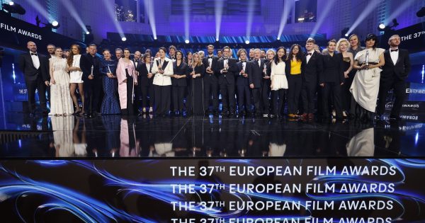 Η Ευρωπαϊκή Ακαδημία Κινηματογράφου τραγούδησε στο ρυθμό της «Emilia Perez»