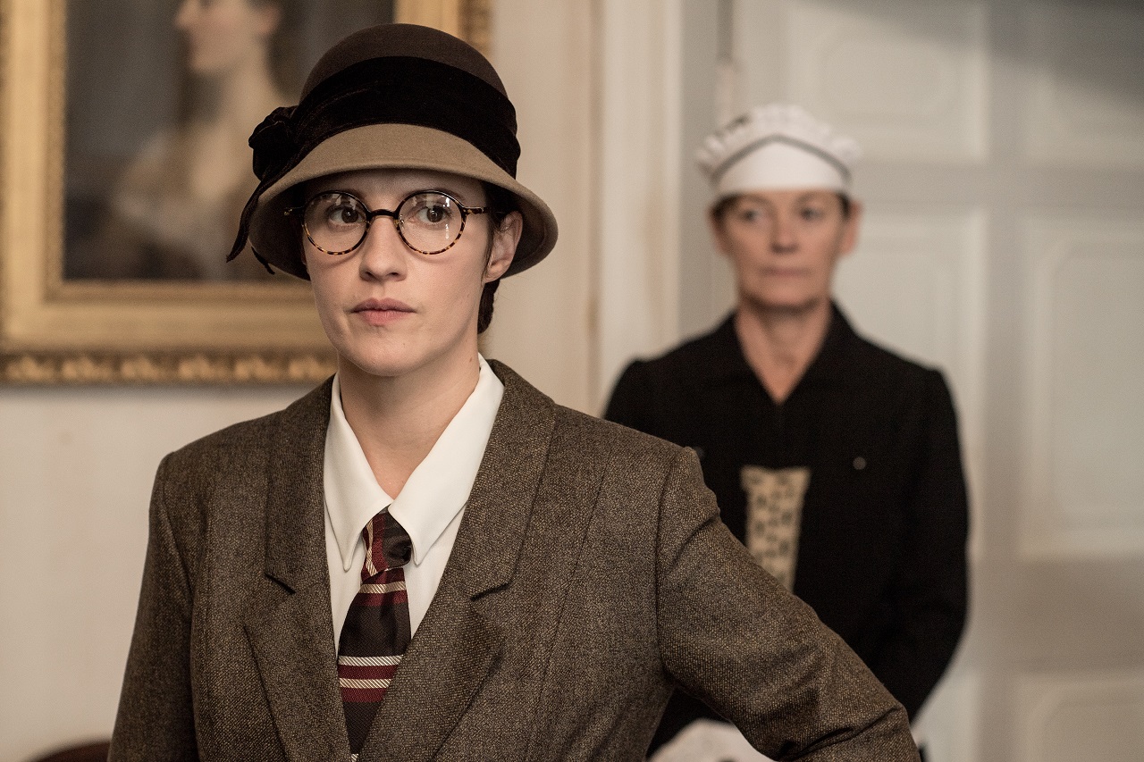 Αγκάθα: Η Εξιχνίαση Ενός Φόνου