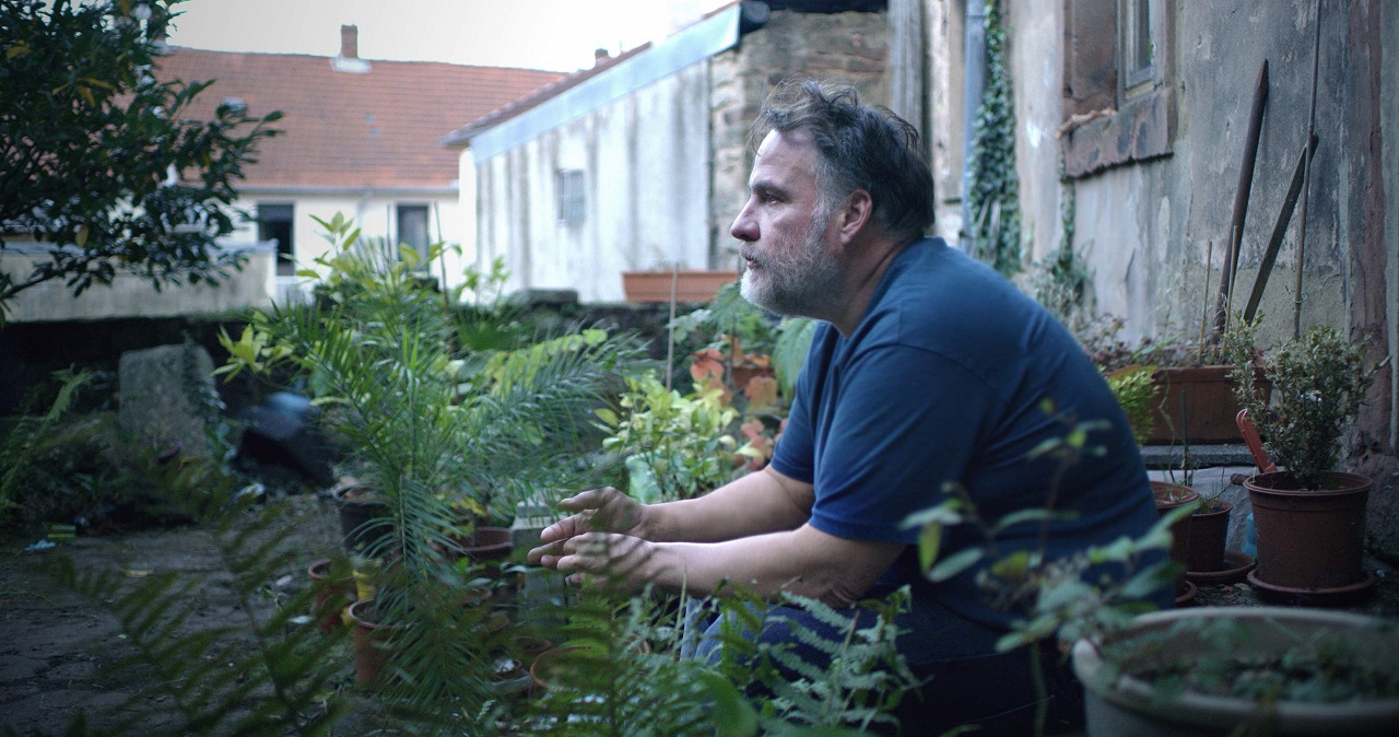 Αγάπη Είναι