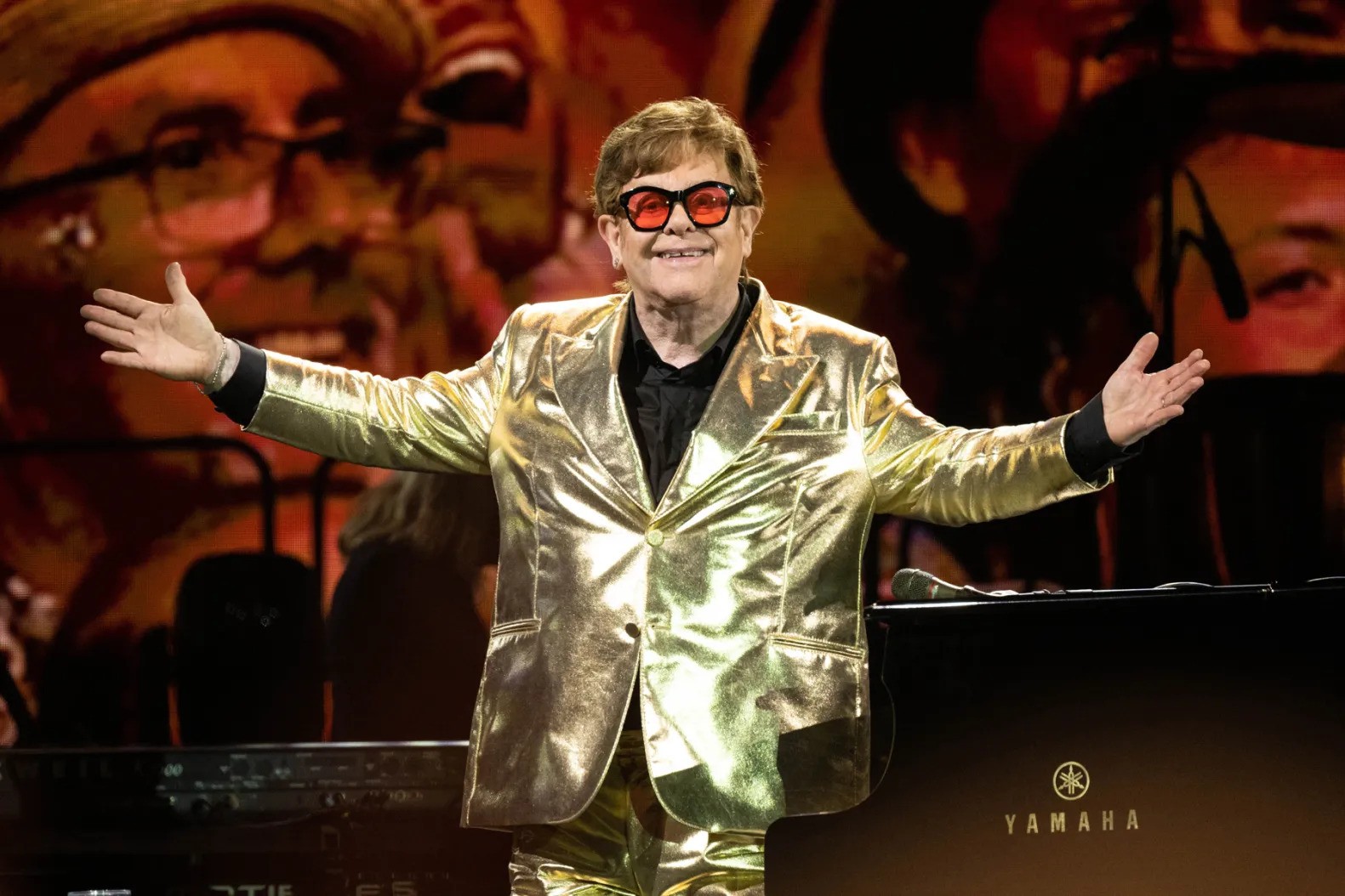 elton_1581_107771700