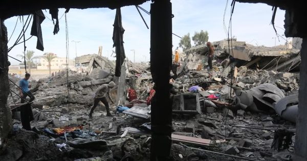 Σημαντικοί δημιουργοί ζητούν άμεση παύση πυρός στη Γάζα