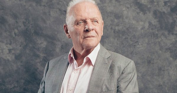 Ο Άντονι Χόπκινς σε ταινία του Γκάι Ρίτσι