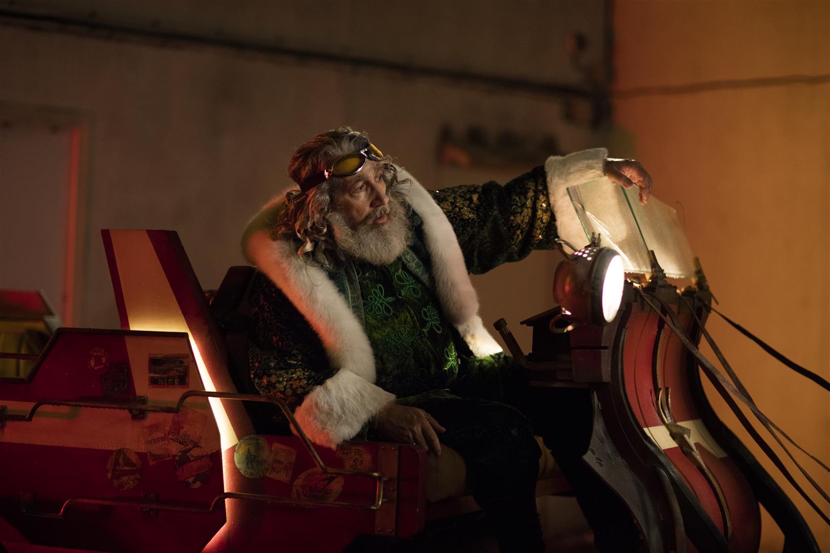 Χριστούγεννα & ΣΙΑ (με υπότιτλους)