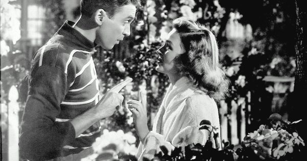To ΗAU Movie Club προβάλλει το «It’s a Wonderful Life» του Φρανκ Κάπρα