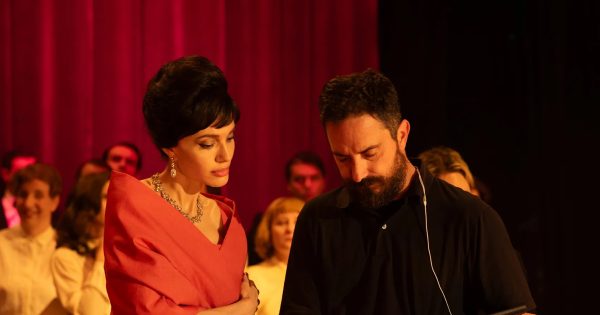 «Maria»: Αφιέρωμα του Vanity Fair στην Μαρία Κάλλας της Αντζελίνα Τζολί και του Πάμπλο Λαραΐν