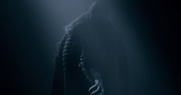 Τρέιλερ «Nosferatu»: Ο Ρόμπερτ Έγκερς μάς δείχνει τα… δόντια του
