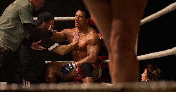 «The Smashing Machine»: Ο Ντουέιν Τζόνσον αλλάζει ρότα, συνεργάζεται με τον Μπένι Σαφντί