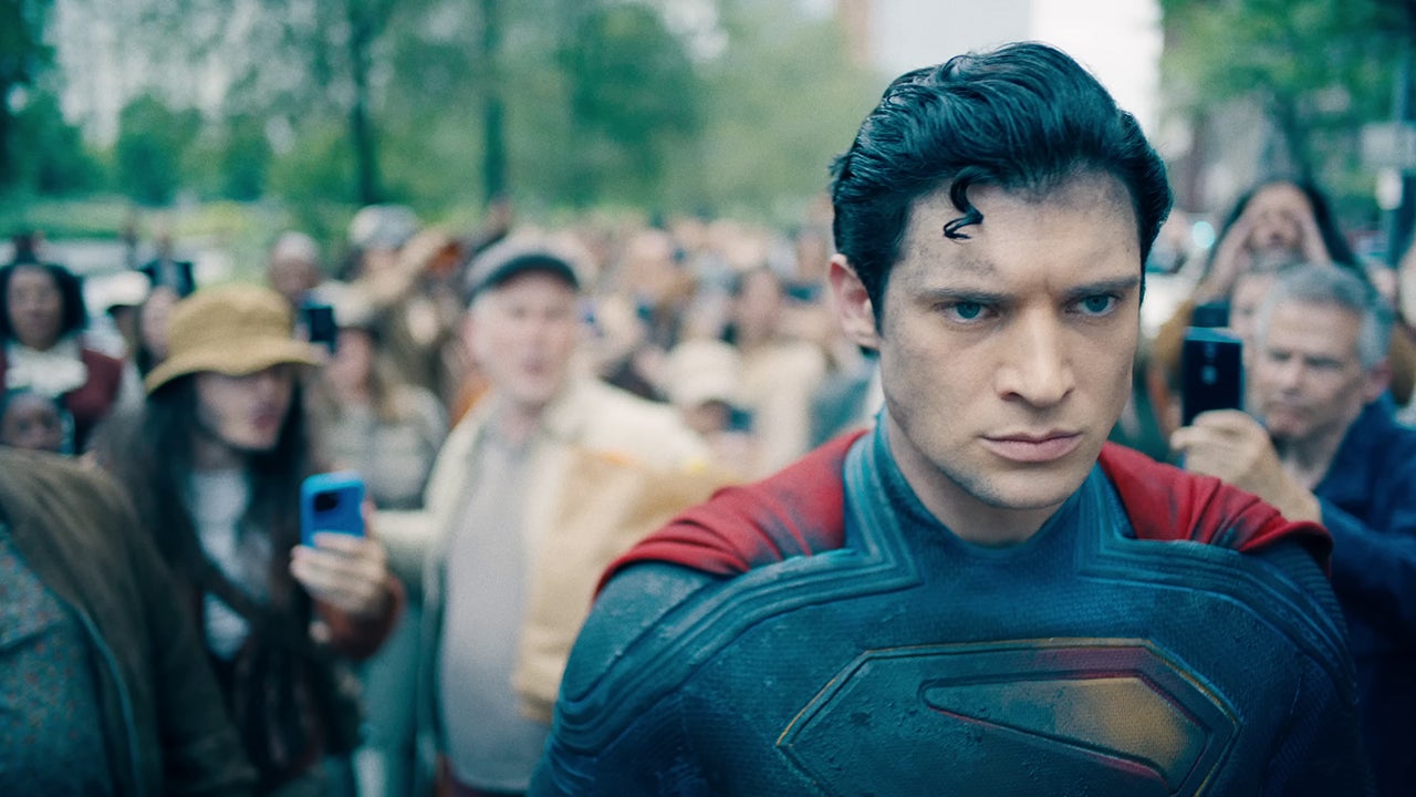 Tρέιλερ: Oύτε πουλί, ούτε αεροπλάνο, είναι ο «Superman» του Τζέιμς Γκαν