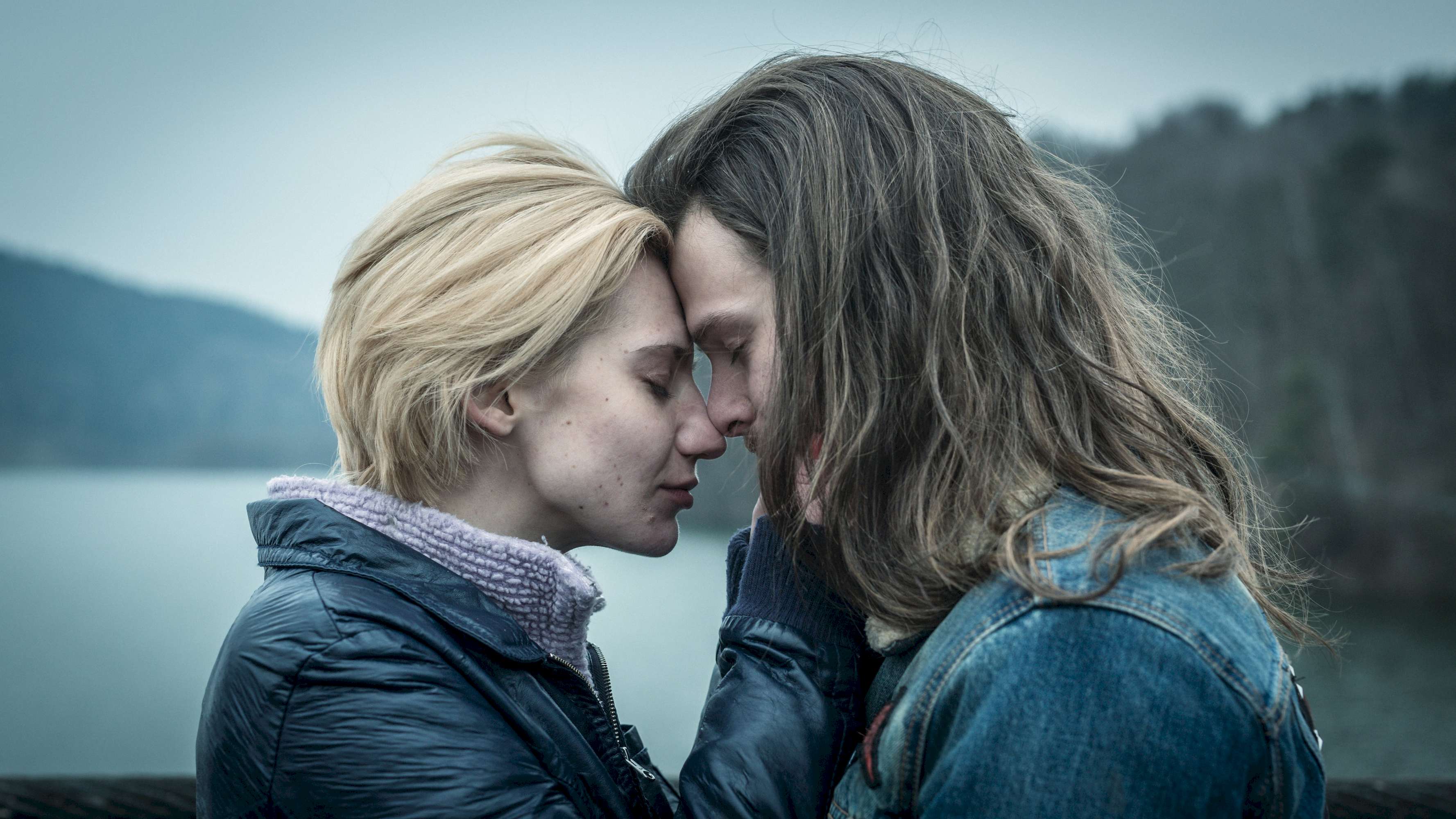 Με Άλλο Πρόσωπο