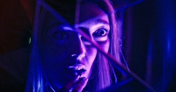 Τρέιλερ: Το Netflix μας προσκαλεί στο θανάσιμο παιχνίδι του «It’s What’s Inside»