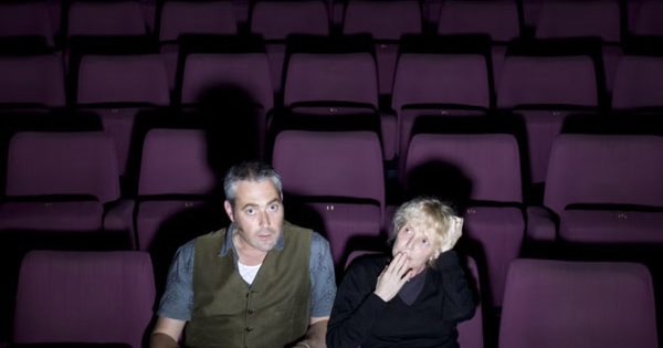 Ακούγοντας σινεμά: Ανέκδοτοι Tindersticks για τις ταινίες της Κλερ Ντενί διαθέσιμοι στο Spotify