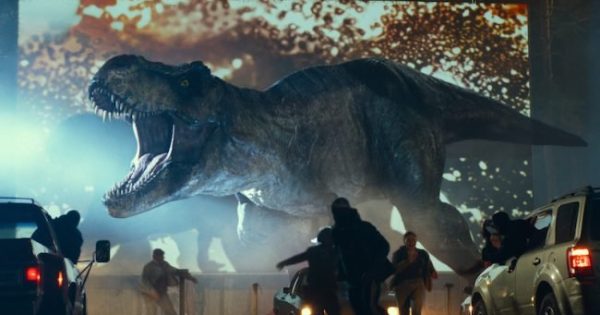 Τα πρώτα πέντε λεπτά του «Jurassic World: Dominion». Στοπ.