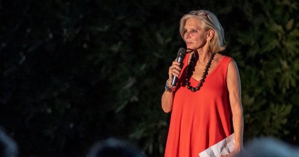 Οι Νύχτες Πρεμιέρας λένε αντίο στη σπουδαία Δέσποινα του πολιτισμού