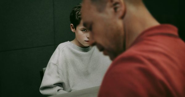Κριτική «Adolescence»: Ο Διάβολος κρύβεται στις λεπτομέρειες