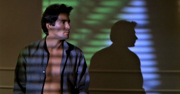 Εσείς ενδιαφέρεστε να δείτε σειρά το «American Gigolo»; Ο Πολ Σρέιντερ όχι