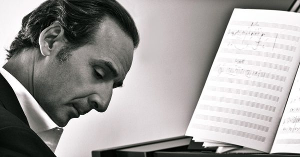 Χρόνια πολλά μεσιέ Ντεσπλά! Οι καλύτερες συνθέσεις του