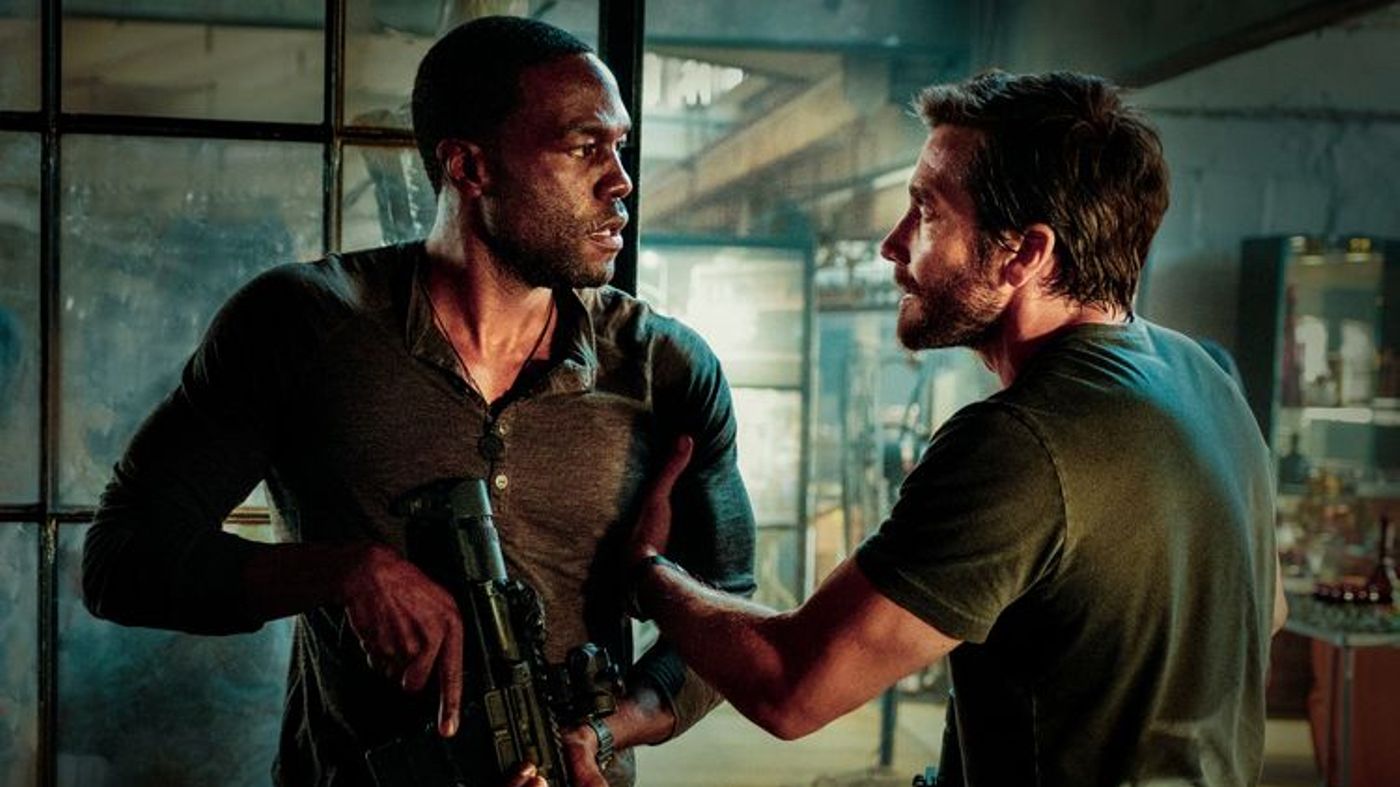 ambulance-jake-gyllenhaal-yahya-abdul-mateen-ii_1581_107753913