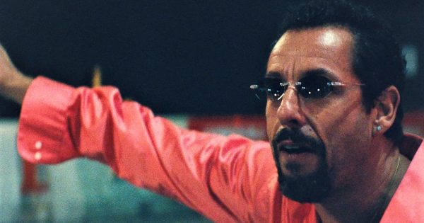 Νέα συνεργασία του Άνταμ Σάντλερ με τους αδελφούς Σάφντι