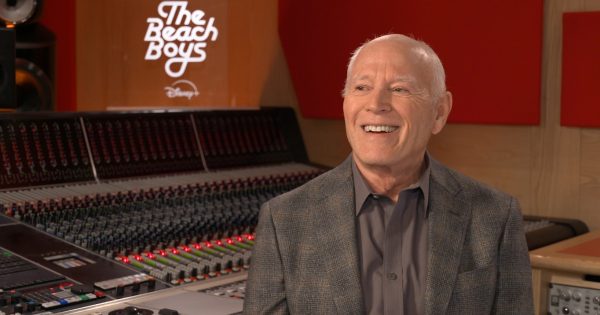 «Οι Beach Boys είχαν σκεφτεί να αλλάξουν το όνομα τους σε Beach Men» – Συνέντευξη με τον Φρανκ Μάρσαλ