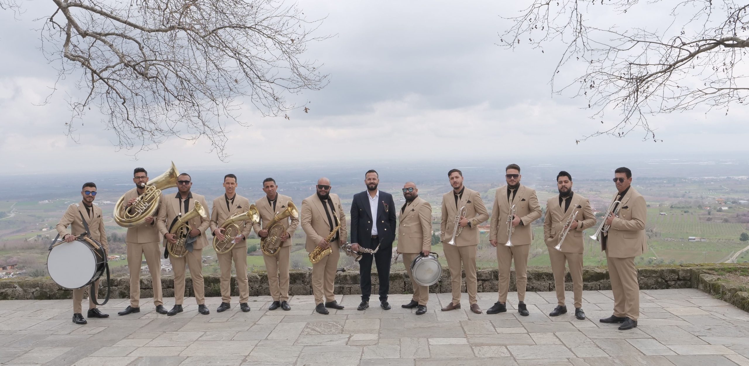 biko-and-his-balkan-orchestra_1581_107781368