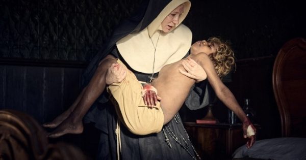 H Kέιτ Μπλάνσετ ηγουμένη σε μονή στο «New Boy» του Γουόργουικ Θόρντον