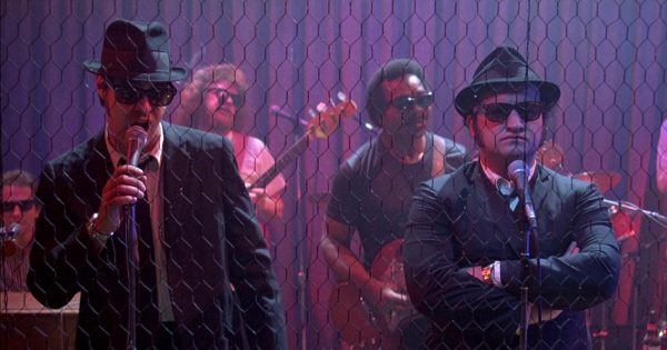 O Nταν Ακρόιντ ετοίμασε sequel των «Blues Brothers» σε graphic novel