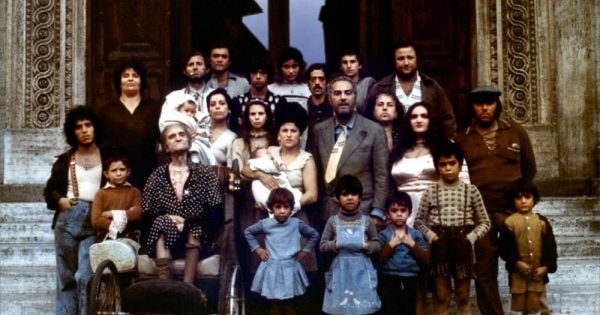 Essential Cinema #85: «Βίαιοι, Βρώμικοι και Κακοί» (1976) του Ετόρε Σκόλα