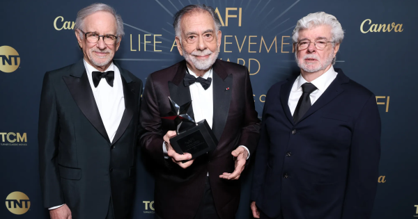 Θρύλοι για τον Θρύλο: Μια αξέχαστη βραδιά κατά την βράβευση του Φράνσις Φορντ Κόπολα στο AFI