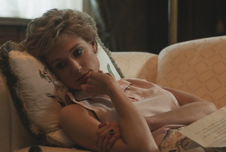 crowns5-768x516_1581_107751251