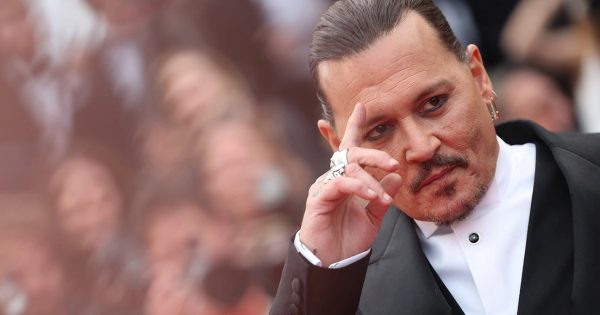 «Ο Μαιτρ και η Μαργαρίτα»: Ο Τζόνι Ντεπ δηλώνει έτοιμος να διασκευάσει Μπουλγκάκοφ