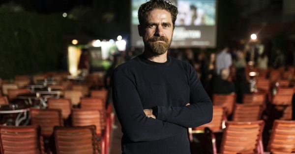 Δημήτρης Λάλος: «Αν έπρεπε να διαλέξω, θα ήθελα να είμαι κινηματογραφικός ηθοποιός»