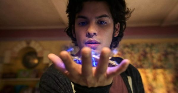 Τρέιλερ «Blue Beetle»: Ένας λατίνος σούπερ-ήρωας για την DC
