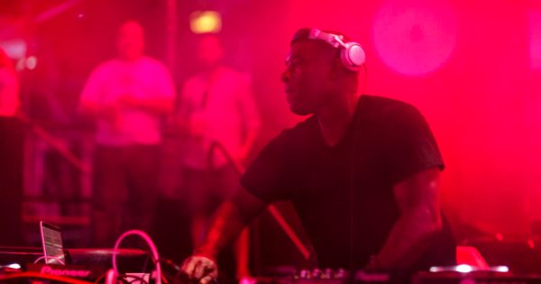Ανεβάστε το volume και… «Δεύτε Λάβετε Techno» στις 28ες Νύχτες Πρεμιέρας!