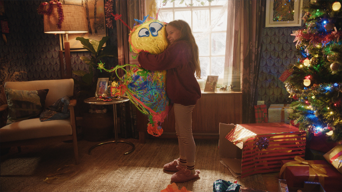header-disney-holiday-short_1581_107779724