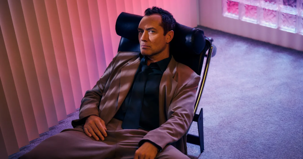 Hey Jude (Law): To Variety γιορτάζει την «επιστροφή» του αγαπημένου Άγγλου ηθοποιού