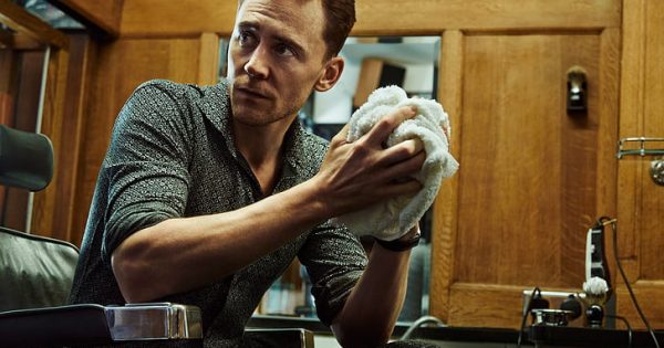 O Τομ Χίντλστον στο «Life of Chuck» του Στίβεν Κινγκ