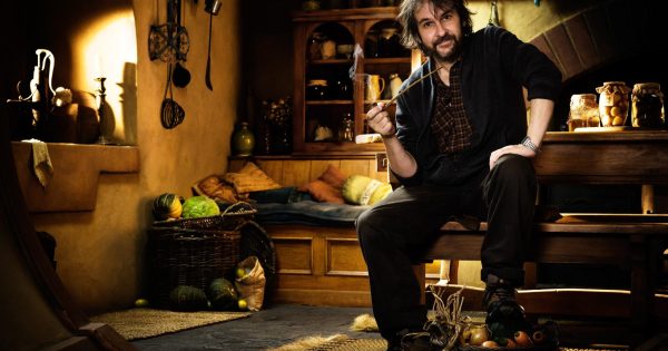 Πίτερ Τζάκσον: Το καλτ «Χόμπιτ» που έγινε «Άρχοντας» του Χόλιγουντ