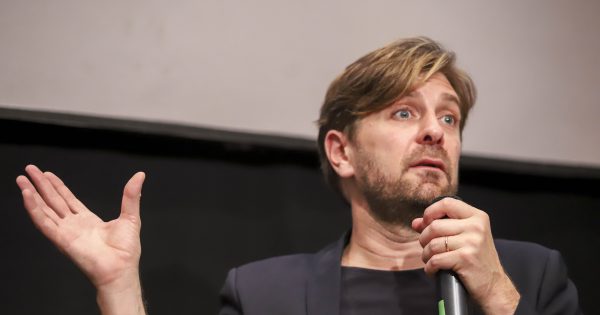Ρούμπεν Έστλουντ: «Η σύγχρονη τέχνη είναι μαλακίες»!
