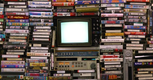 Επιστροφή στα ’80s! Μία σύντομη ιστορία του VHS
